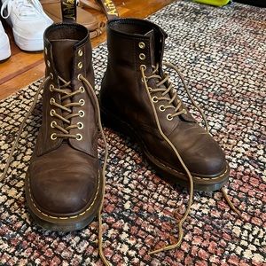 Doc Marten 1460 Crazy Horse Boot